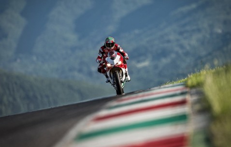 开云体育下载-威尔士对阵巴黎，伊萨克如何成为攻防转换的隐形引擎