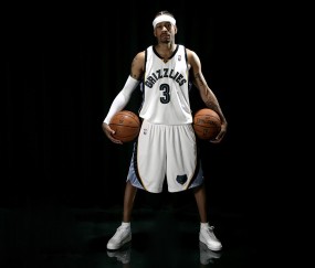 开云体育-库里攻防转换核心，凯尔特人末节带走浙江队—现代篮球战术的跨时空对话