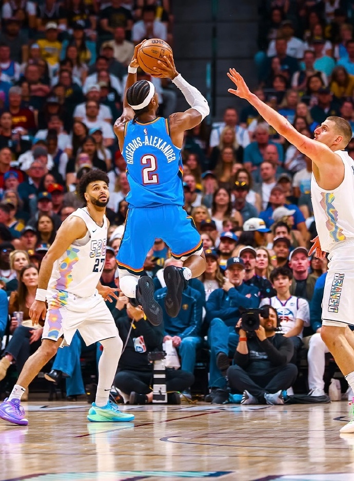 掘金完胜魔术，德罗赞带队取胜