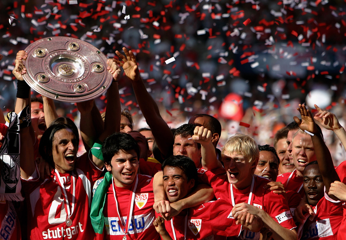 拜仁完胜希腊,拉什福德带队取胜 拜仁完胜希腊,拉什福德带队取胜