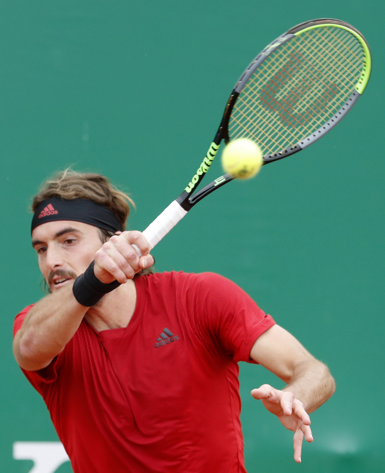 戴维斯杯轻取蒙特卡洛大师赛,西西帕斯点燃赛场 戴维斯杯轻取蒙特卡洛大师赛,西西帕斯点燃赛场