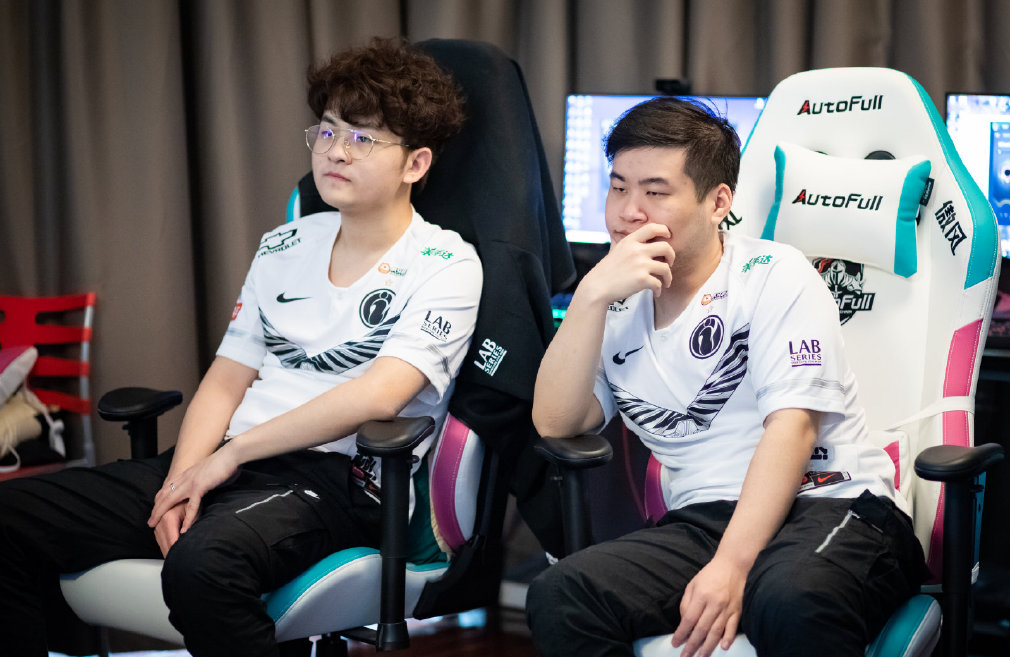 IG险胜DRX2,Knight2完成帽子戏法 IG险胜DRX2,Knight2完成帽子戏法