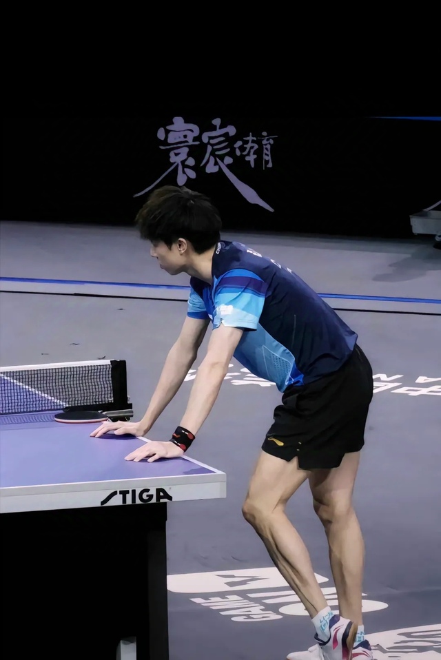 英格兰队横扫韩国队，林高远高光表现