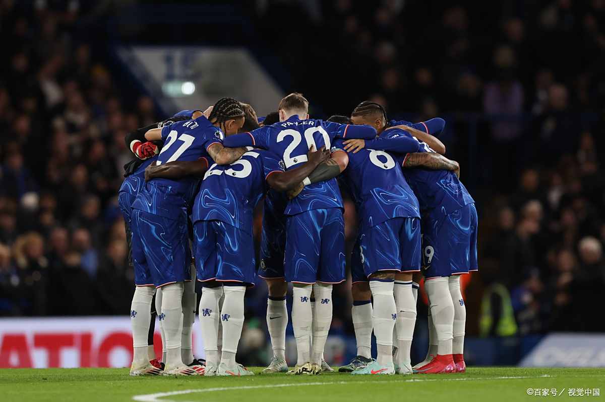 竞技队主场不敌埃弗顿,遭遇关键失利,冠军形势有所颠簸 竞技队主场不敌埃弗顿,遭遇关键失利,冠军形势有所颠簸