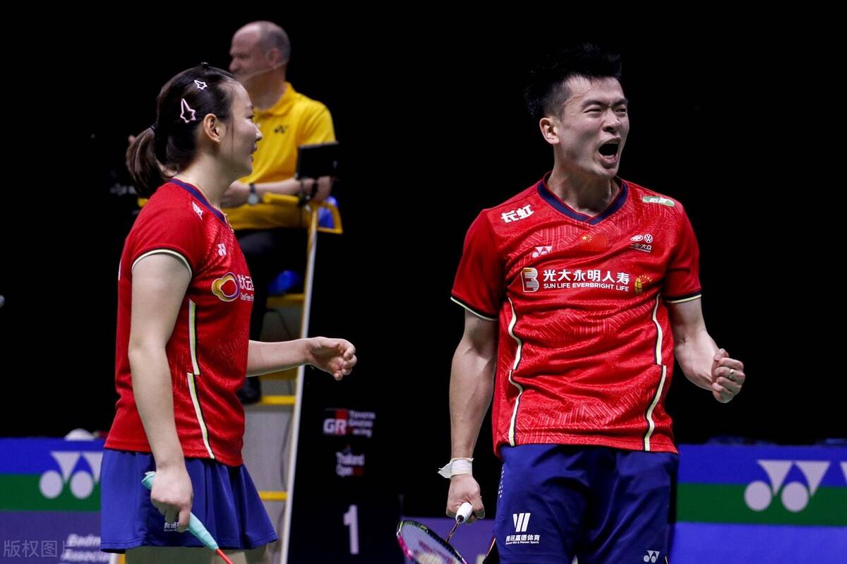 中国队力克泰国队,黄鸭组合关键制胜 中国队力克泰国队,黄鸭组合关键制胜