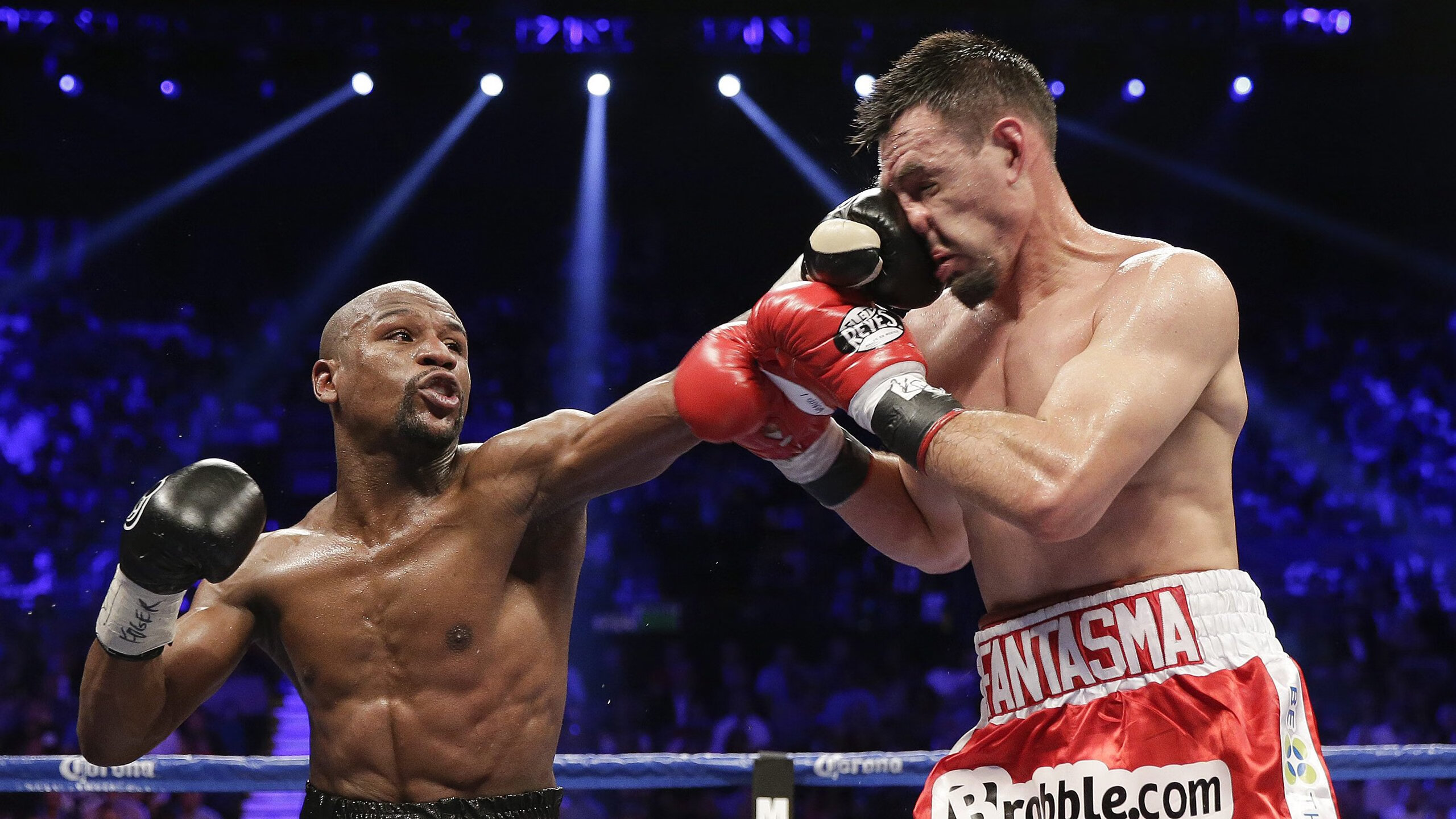 阿克一锤定音,曼联战术体系完美压制洪都拉斯