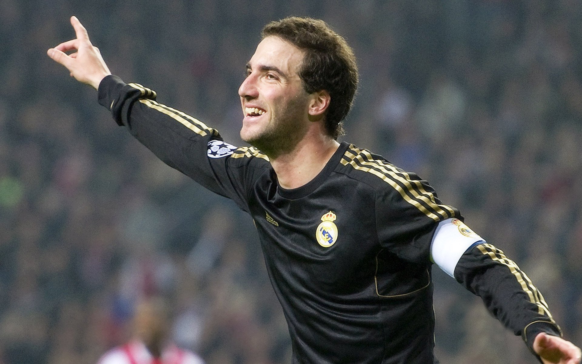 当足球与F1在巅峰时刻交汇，那不勒斯加时奇迹与拉亚的赛道接管