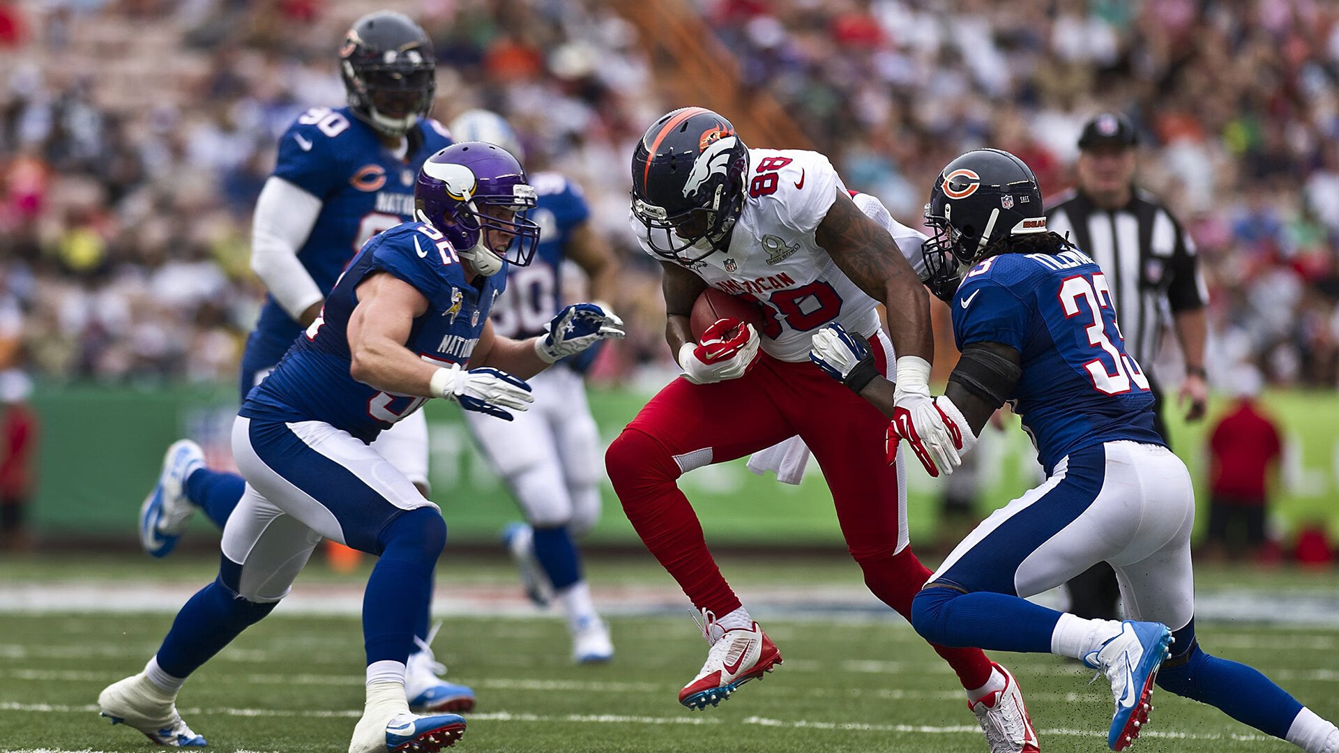 克莱·汤普森三分雨倾盆，广东队对阵灰熊友谊赛提前三节打卡下班